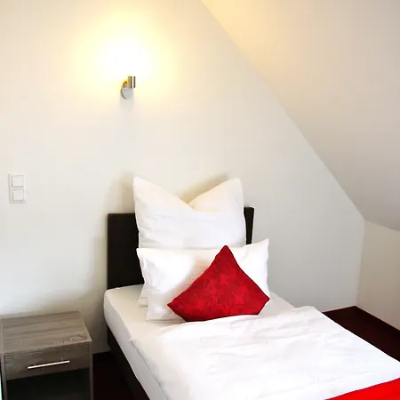 Gemini Hotel 3*